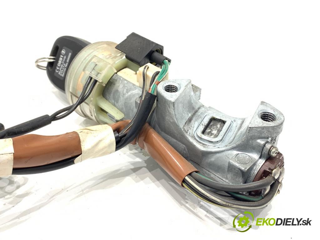 SUBARU IMPREZA II Kombi 2002 92 kW 2.0 AWD (GG9) 1994 spinačka 88215AE010 (Spínacia skrinka)