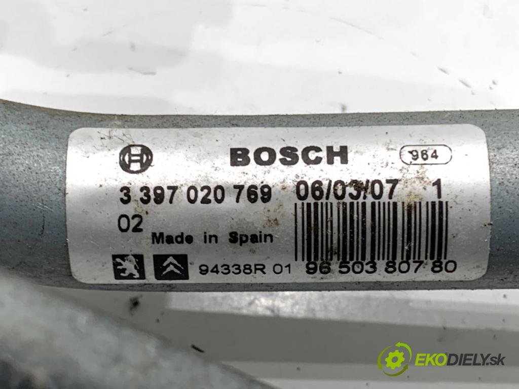PEUGEOT 207 liftback 2007 54 kW 1.4 1360 Mechanizmus stieračov predný 3397020769 (Motorček stieračov predný)