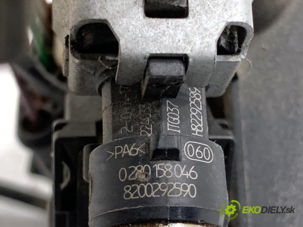 DACIA LOGAN II Kombi 2017 54 kW 1.2 1149 Lišta vstrekovacia 8200292590 (Vstrekovacia lišta)