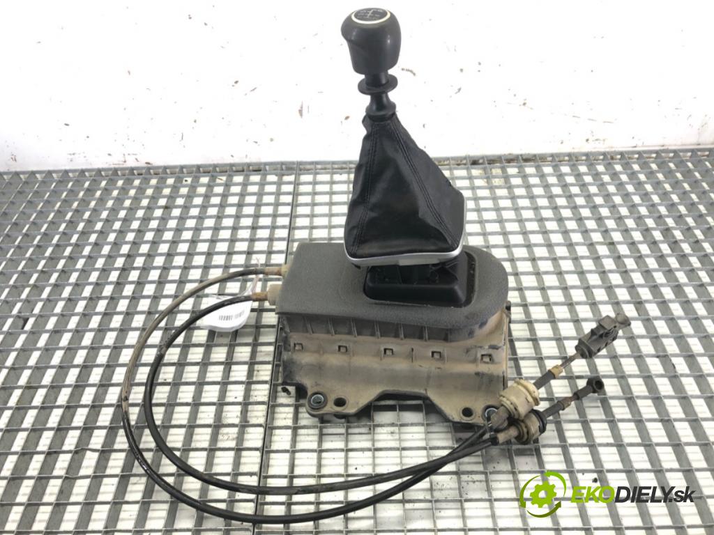 FIAT GRANDE PUNTO liftback 2006 57 kW 1.4 (199AXB11, 199AXB1A, 199BXB1A, 199AXL1A) 1368 kulisa 553485470 (Rýchlostné páky / kulisy)