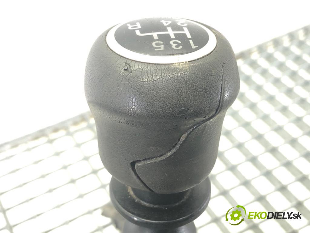 FIAT GRANDE PUNTO liftback 2006 57 kW 1.4 (199AXB11, 199AXB1A, 199BXB1A, 199AXL1A) 1368 kulisa 553485470 (Rýchlostné páky / kulisy)