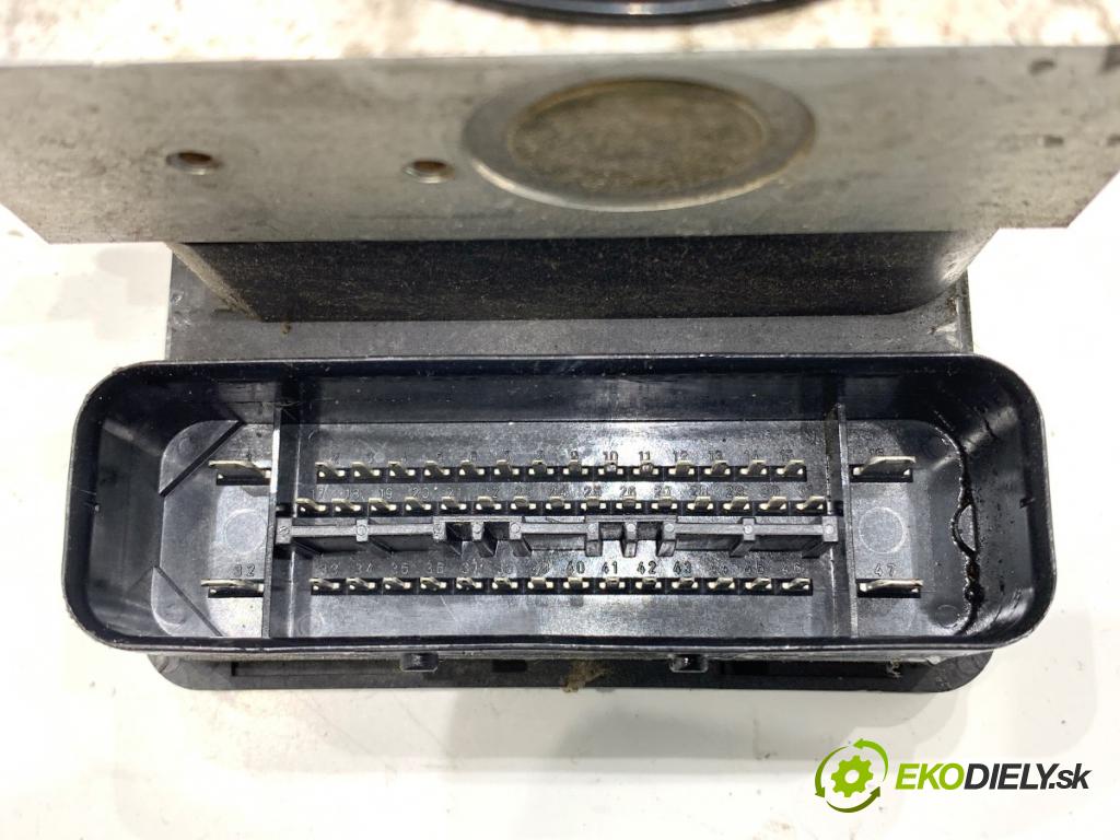 SEAT LEON I liftback 2001 77 kW 1.6 16 V 1598 Pumpa ABS 1J0614117E (Pumpa ABS)