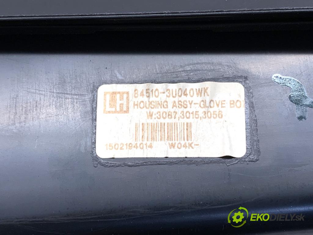 KIA SPORTAGE III SUV 2015 99 kW 1.6 GDI 1591 Priehradka, kastlík spolujazdca  (Priehradka (kastlík))