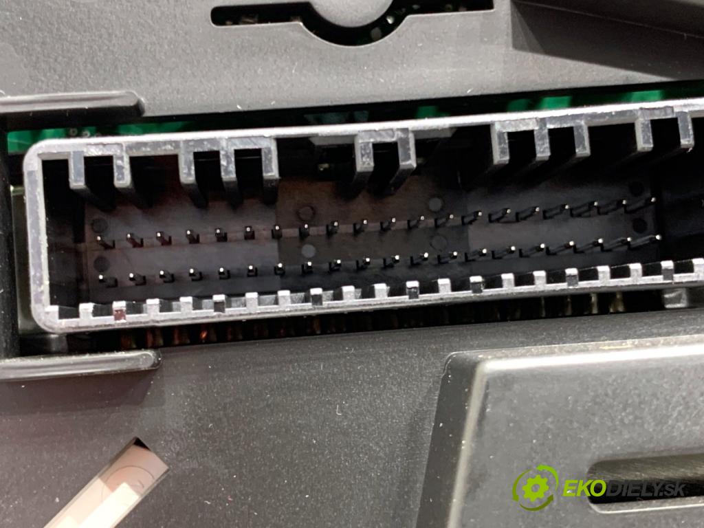 KIA SPORTAGE III SUV 2015 99 kW 1.6 GDI 1591 Prístrojovka 94033-3U095 (Prístrojová doska)