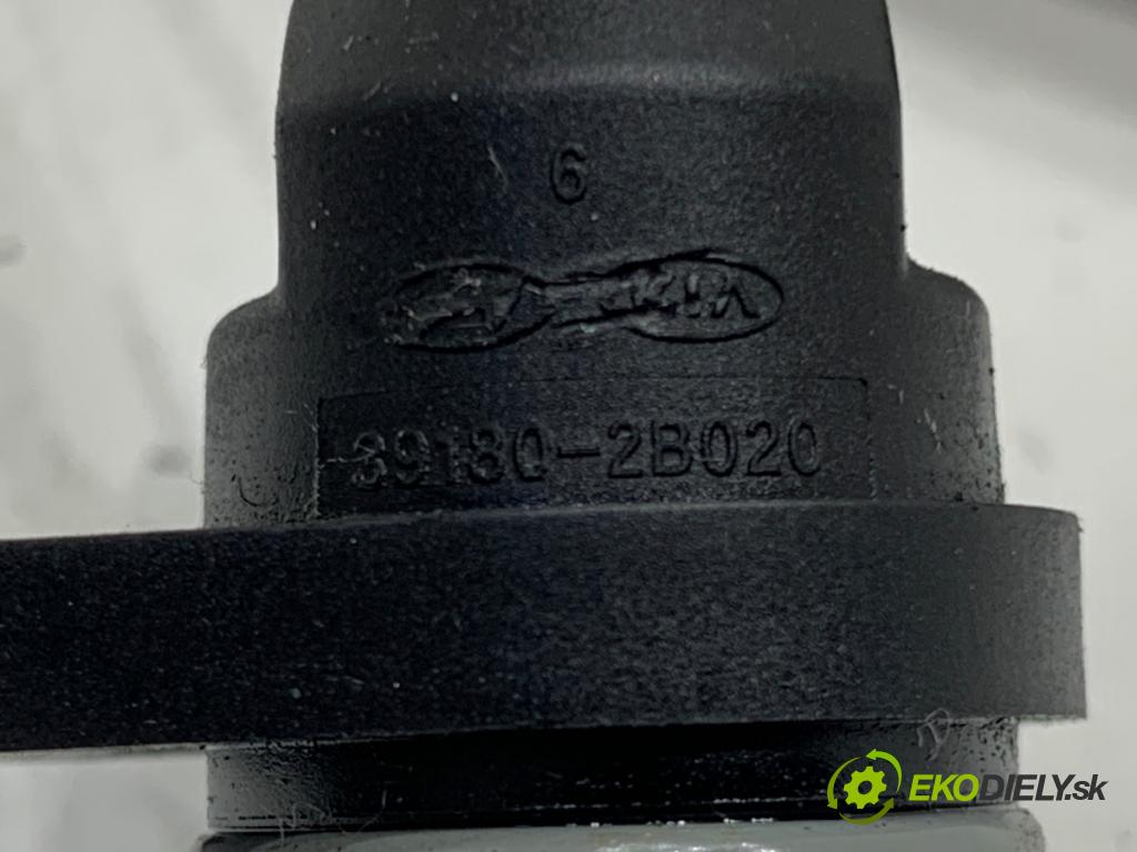 KIA SPORTAGE III SUV 2015 99 kW 1.6 GDI 1591 snímač pozice hřídele klikového 39180-2B020 (Snímače polohy kliky, vačky)