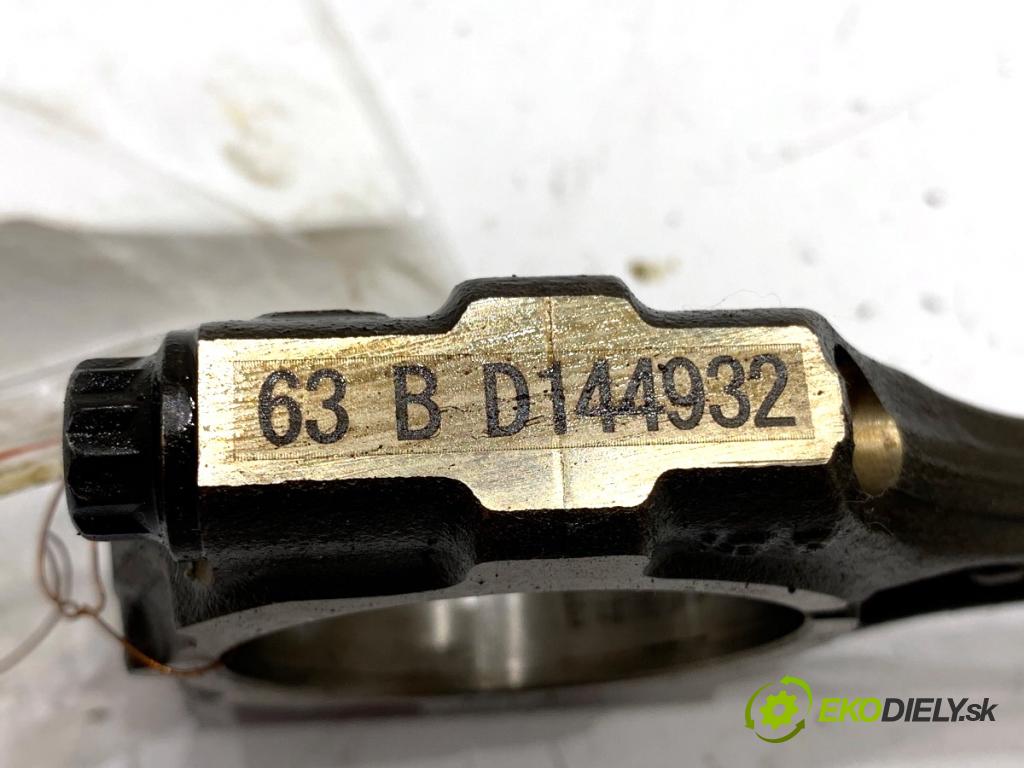 KIA SPORTAGE III SUV 2015 99 kW 1.6 GDI 1591 PIEST: ojnica G4FD (Piest)