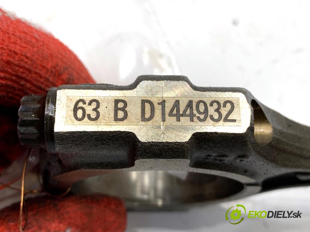 KIA SPORTAGE III SUV 2015 99 kW 1.6 GDI 1591 PIEST: ojnica G4FD (Piest)