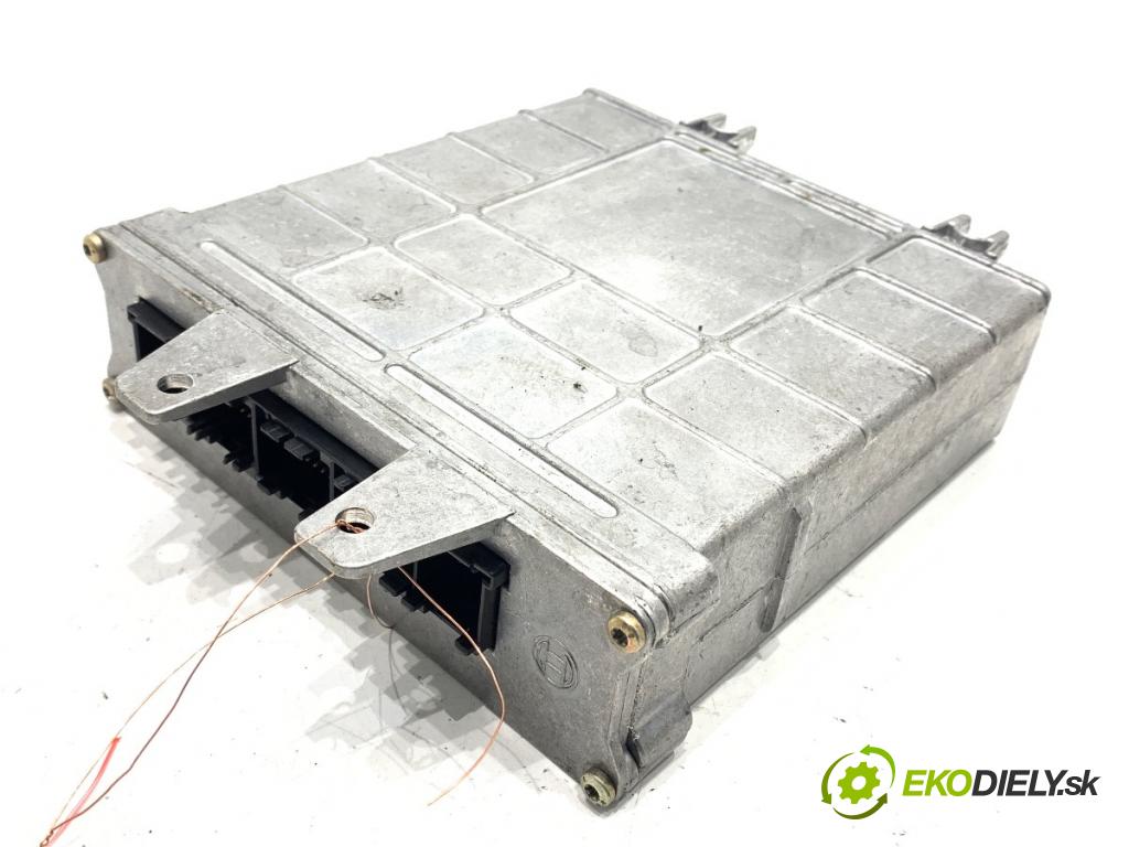 AUDI A4 B5 sedan 1995 74 kW 1.6 1595 riadiaca jednotka Motor 8D0907557B (Riadiaca jednotka)