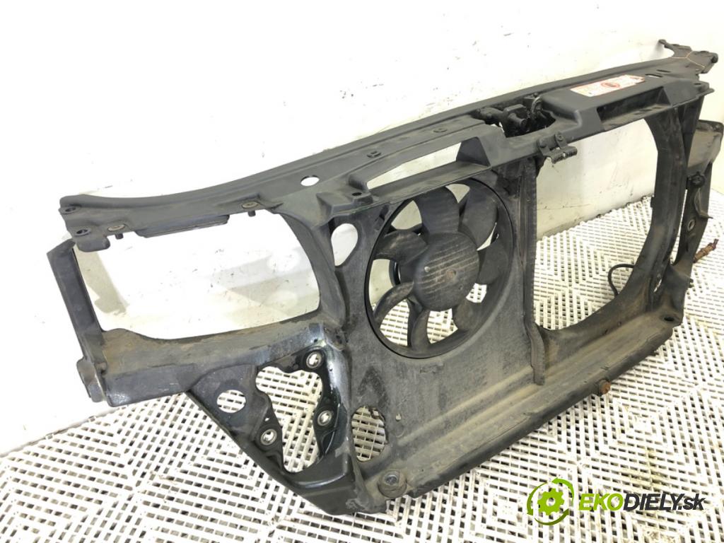 AUDI A4 B5 sedan 1995 74 kW 1.6 1595 držák přední část  (Výztuhy přední)