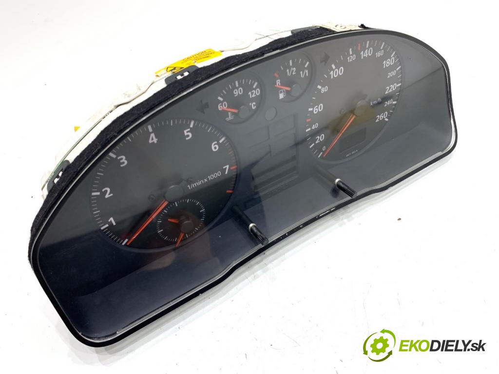 AUDI A4 B5 sedan 1995 74 kW 1.6 1595 prístrojovka 8D0919033C (Přístrojové desky, displeje)