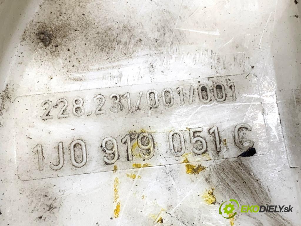 SKODA OCTAVIA I liftback 1998 92 kW 1.8 1781 pumpa paliva 1J0919051C