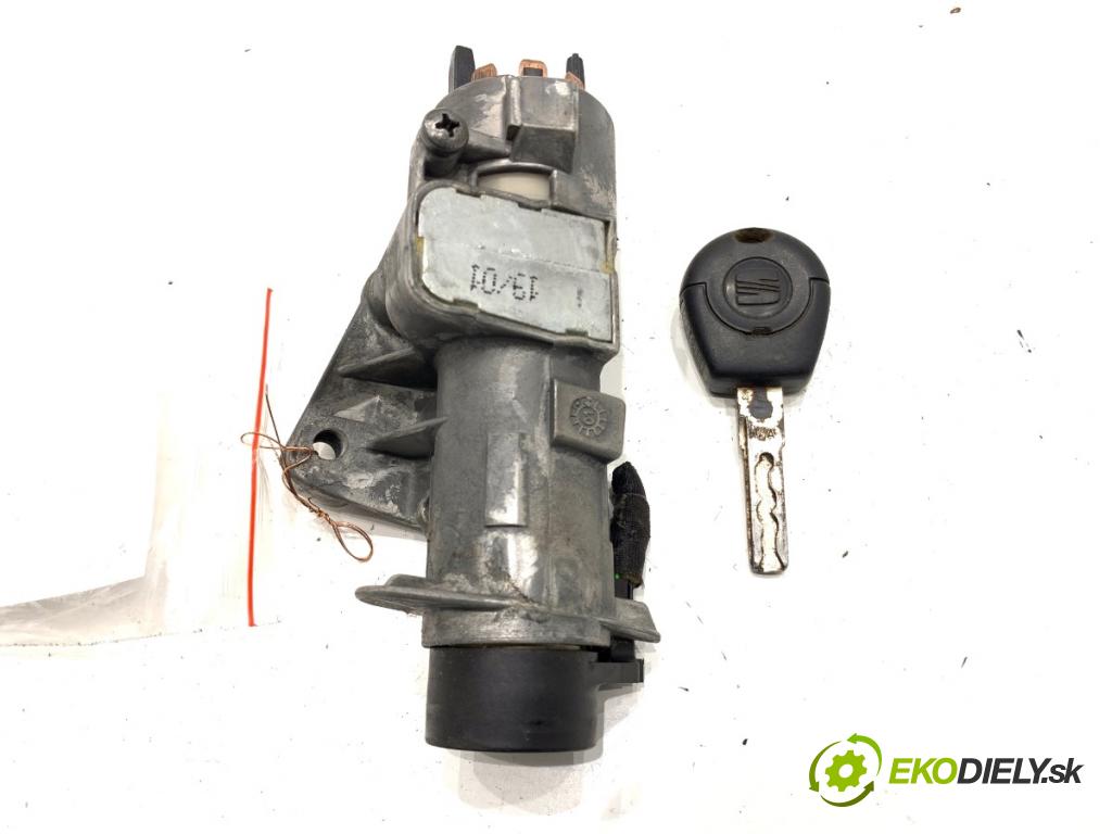 SEAT LEON I liftback 2001 81 kW 1.9 TDI 1896 spinačka 4B0905851C (Spínacia skrinka)