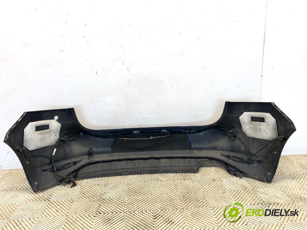 VW GOLF VII liftback 2014 110 kW 2.0 TDI 1968 nárazník zadní část LC9X (Ostatné)