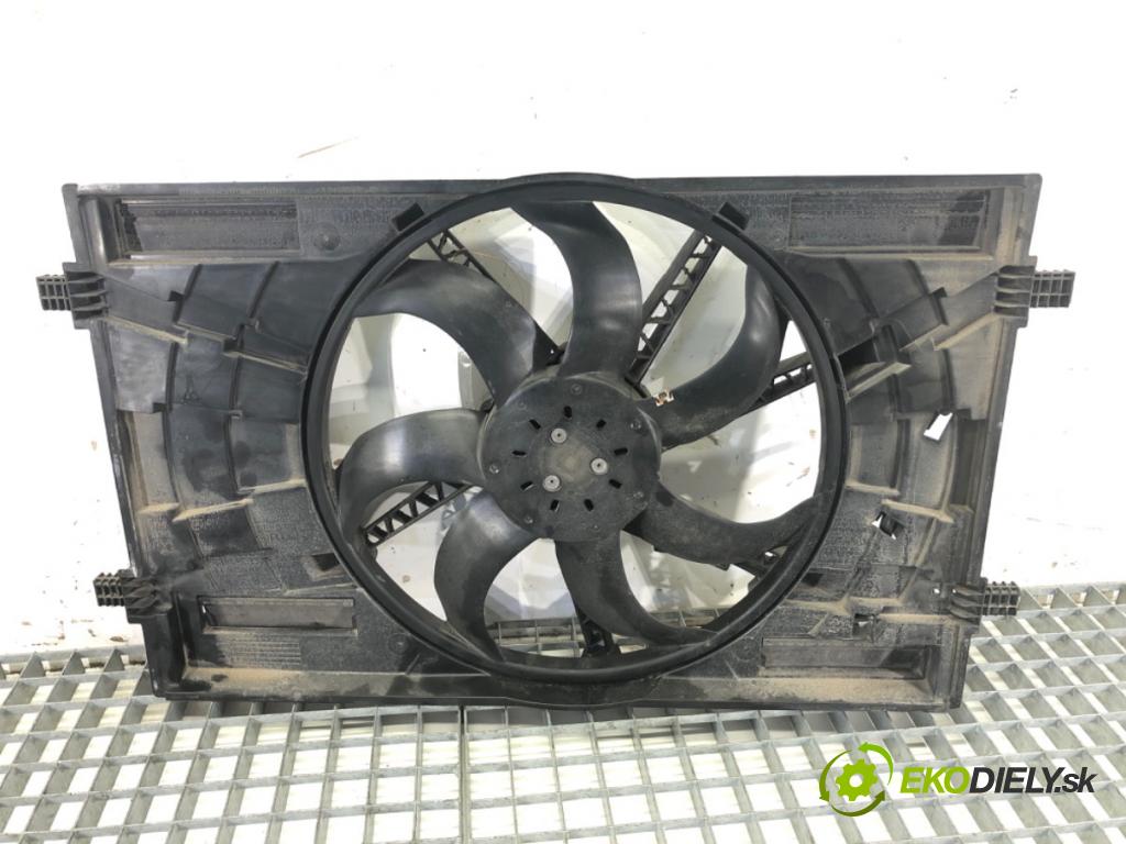 VW GOLF VII liftback 2014 110 kW 2.0 TDI 1968 ventilátor chladiče 5Q0121203CN (Ventilátory)