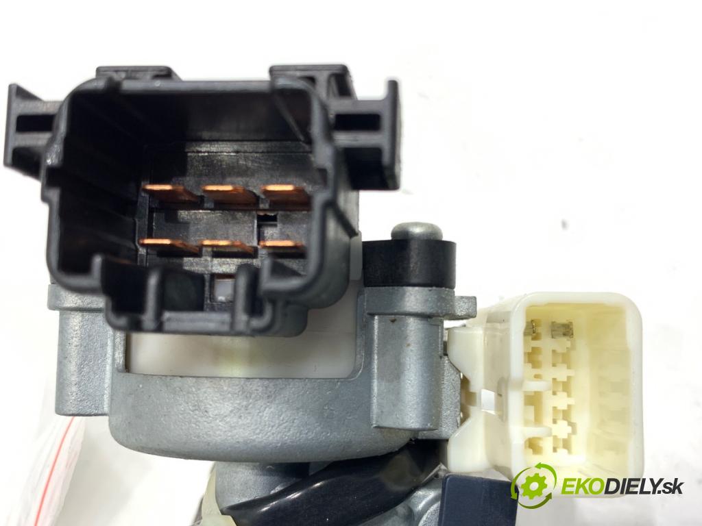 FIAT SEDICI SUV 2009 79 kW 1.6 16V 4x4 1586 spinačka 33970-62J00 (Spínacia skrinka)