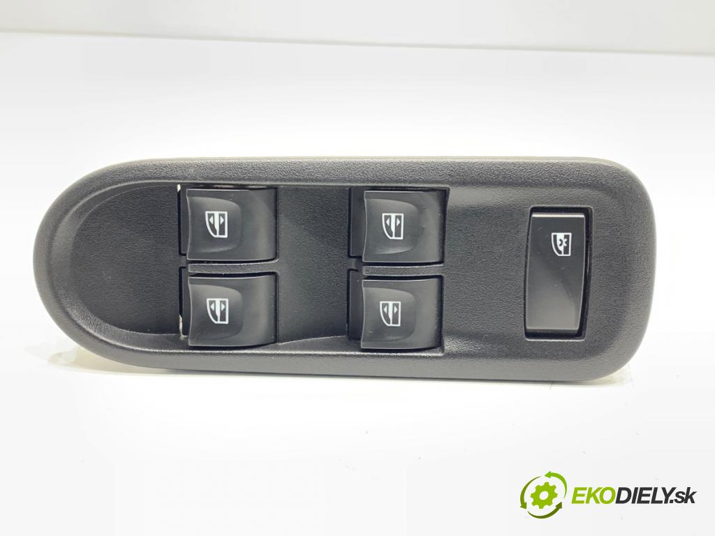 DACIA DUSTER SUV 2017 84 kW 1.6 SCe 115 1598 Prepínač okien 254111342R (Prepínacie páčky pod volantom)