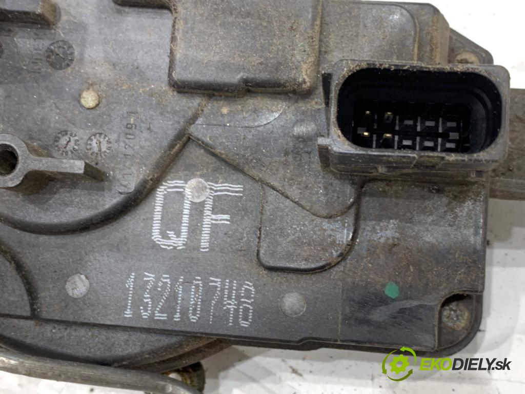 OPEL ASTRA H kabriolet 2007 85 kW 1.6 (L67) 1598 zámok dveře levý přední část 13210748