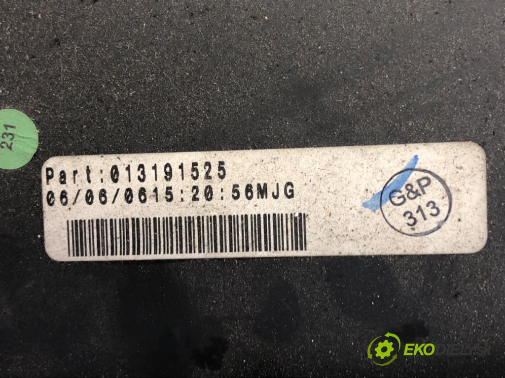 OPEL ASTRA H Kombi 2006 74 kW 1.9 CDTI (L35) 1910 Priehradka, kastlík spolujazdca 013191525 (Priehradka (kastlík))