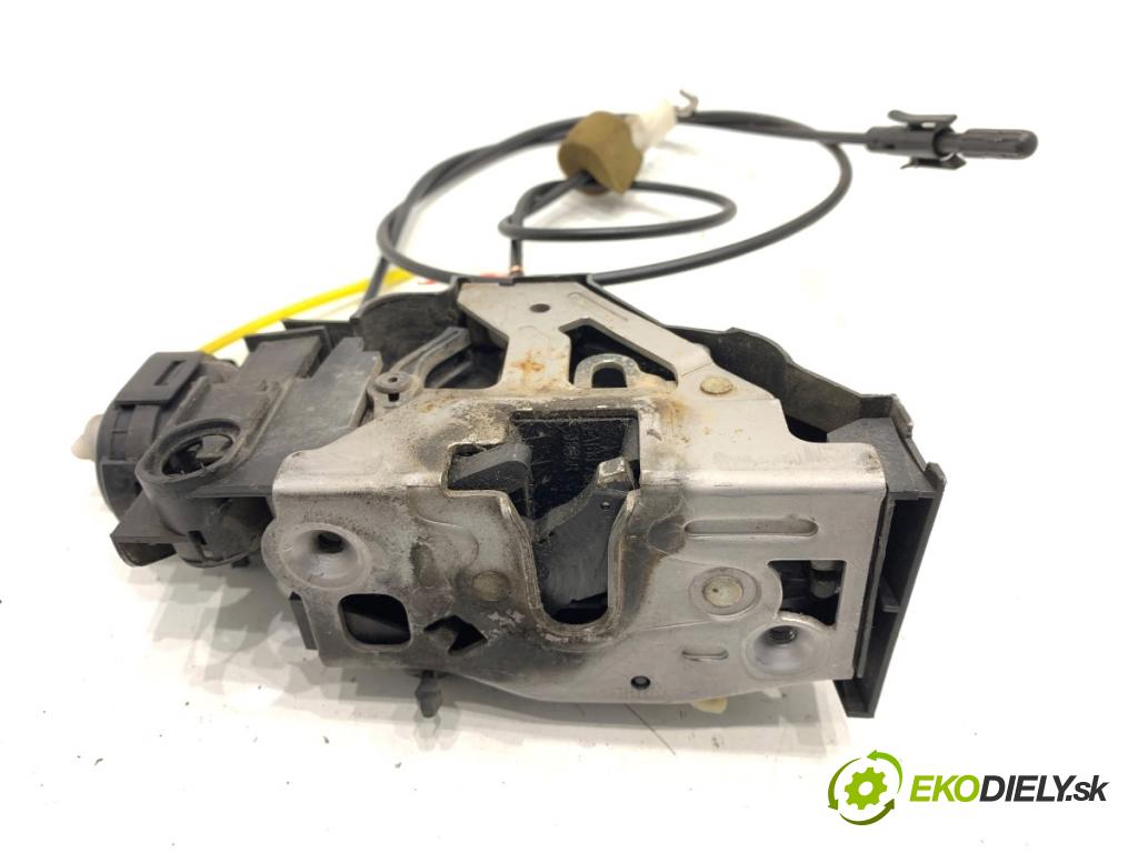 MERCEDES-BENZ W168 liftback 2002 70 kW A 170 CDI (168.009, 168.109) 1689 zámok Dvere pravy zad 