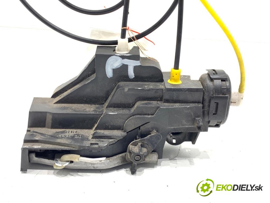 MERCEDES-BENZ W168 liftback 2002 70 kW A 170 CDI (168.009, 168.109) 1689 zámok Dvere pravy zad