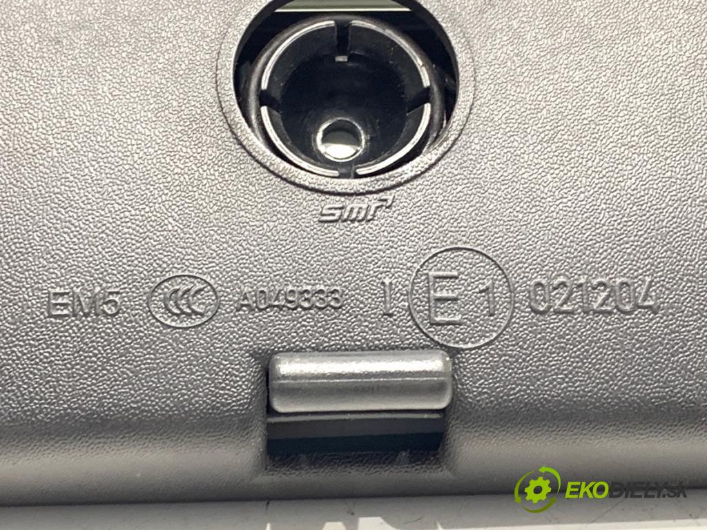 SKODA CITIGO liftback 2014 44 kW 1.0 999 zpětné zrcátko vnitřní  (Světla vnitřní)