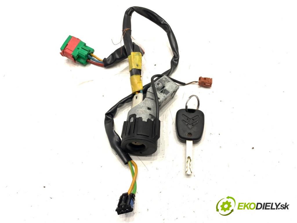 CITROEN C3 kabriolet 2003 54 kW 1.4 1360 spinačka N0501413 (Spínacia skrinka)