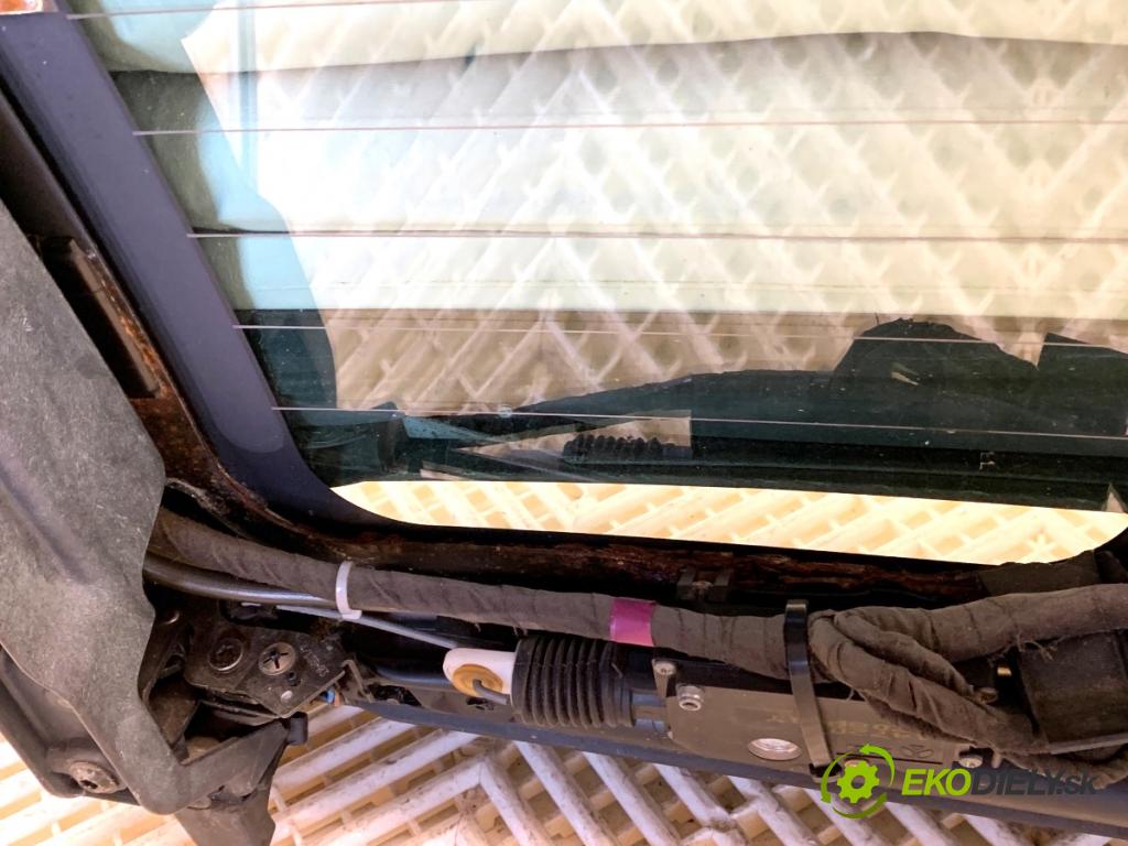 CITROEN C3 kabriolet 2003 54 kW 1.4 1360 střecha výztuha okno zadní část závěsky