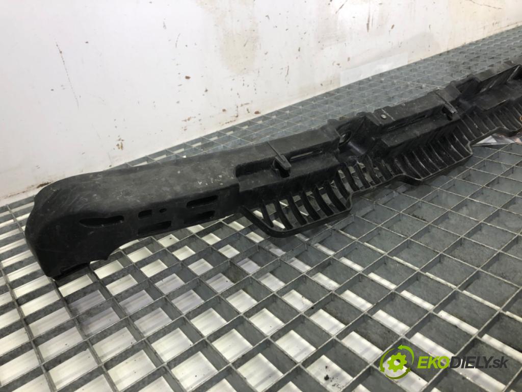 VW GOLF VII Kombi 2014 110 kW 2.0 TDI 1968 ABSORBER nárazníka zadní část