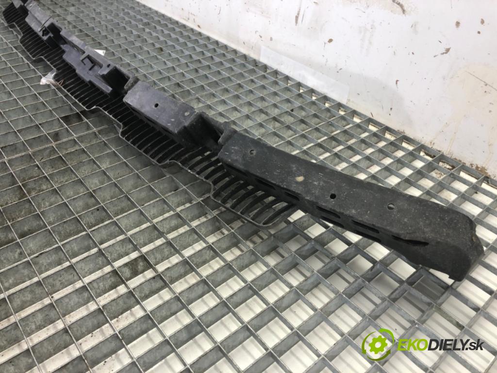 VW GOLF VII Kombi 2014 110 kW 2.0 TDI 1968 ABSORBER nárazníka zadní část