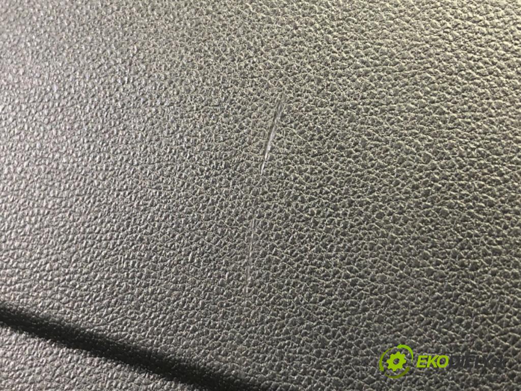 VW GOLF VII Kombi 2014 110 kW 2.0 TDI 1968 Priehradka, kastlík spolujazdca 5G1857290 (Priehradka (kastlík))