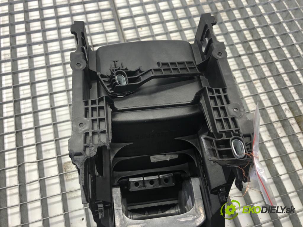 VW GOLF VII Kombi 2014 110 kW 2.0 TDI 1968 loketní opěrka 5G0864251D (Loketní opěrky)