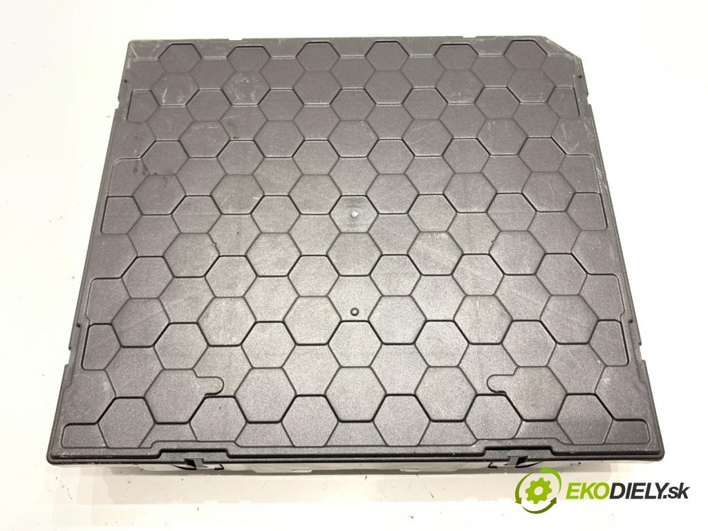 VW GOLF VII Kombi 2014 110 kW 2.0 TDI 1968 Modul komfortu 5Q0937086AE (Modul komfortu)