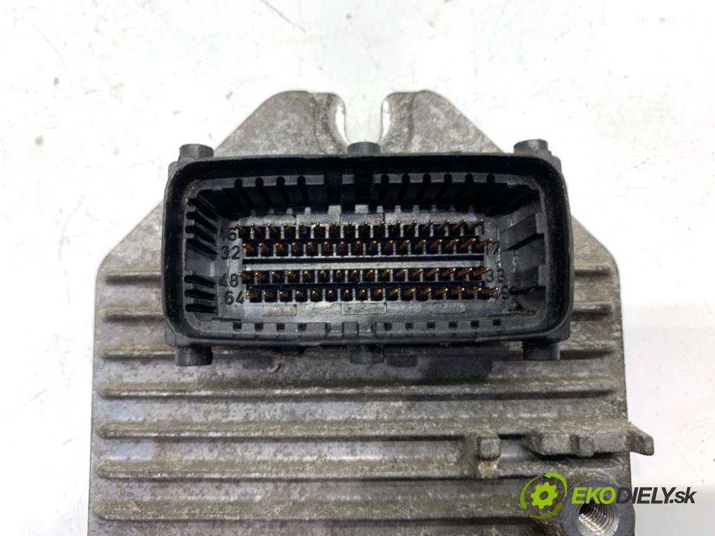 OPEL ZAFIRA A nadwozie wielkoprzestrzenne (MPV) 2004 92 kW 1.8 16V (F75) 1796 riadiaca jednotka Motor 55351752 (Riadiaca jednotka)