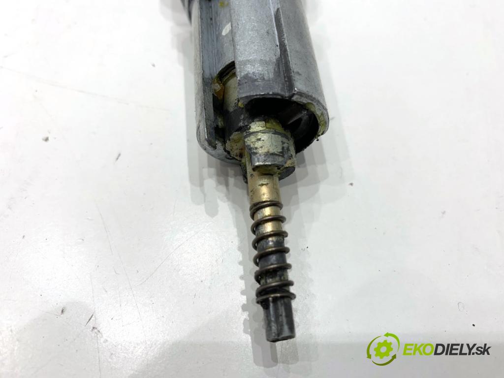 OPEL ZAFIRA A nadwozie wielkoprzestrzenne (MPV) 2004 92 kW 1.8 16V (F75) 1796 spinačka 13107754 (Spínacia skrinka)