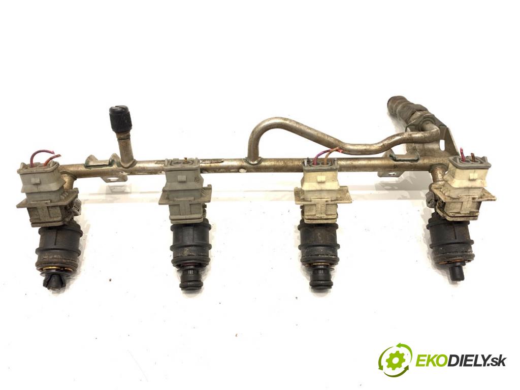 OPEL ZAFIRA A nadwozie wielkoprzestrzenne (MPV) 2004 92 kW 1.8 16V (F75) 1796 Lišta vstrekovacia  (Vstrekovacia lišta)