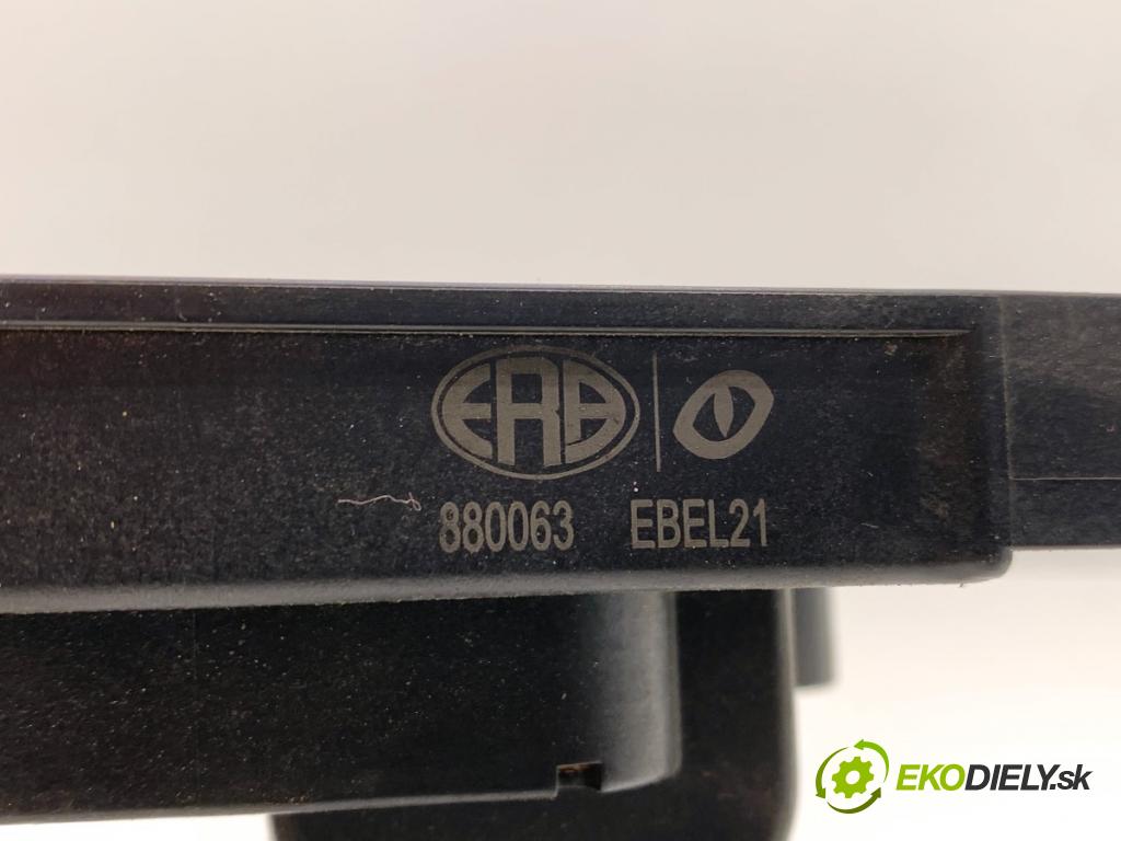 OPEL ZAFIRA A nadwozie wielkoprzestrzenne (MPV) 2004 92 kW 1.8 16V (F75) 1796 Cievka zapaľovacia  (Zapaľovacia cievka)