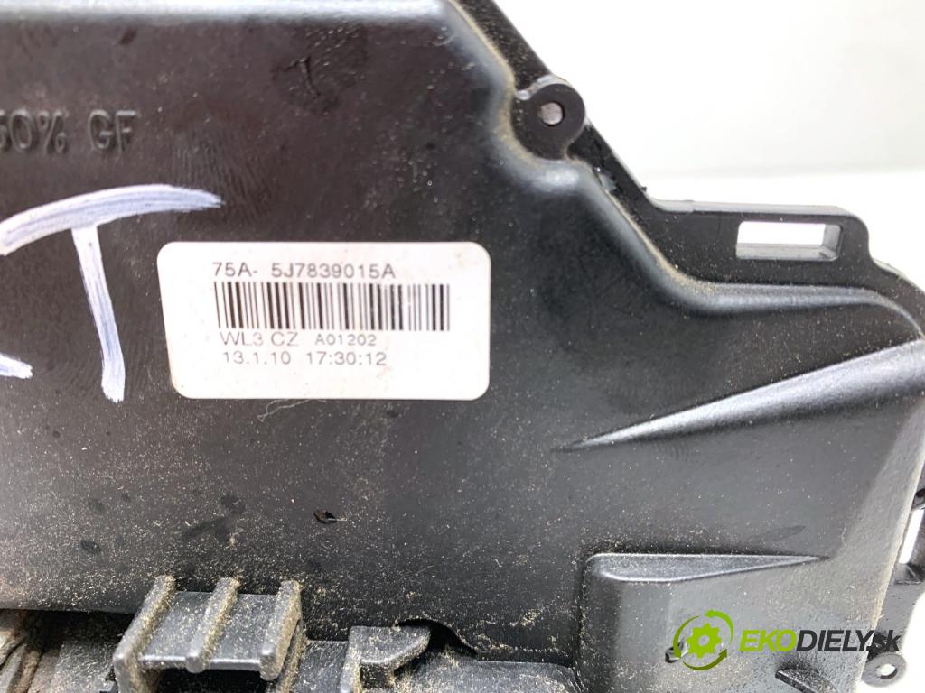 SKODA ROOMSTER nadwozie wielkoprzestrzenne (MPV) 2010 51 kW 1.2 1198 zámok dveře levý zadní část 5J7839015A