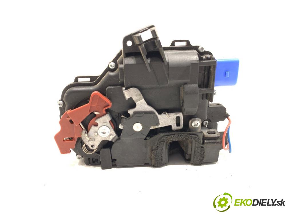 SKODA ROOMSTER nadwozie wielkoprzestrzenne (MPV) 2010 51 kW 1.2 1198 zámok dveře levý přední část 5J1837015