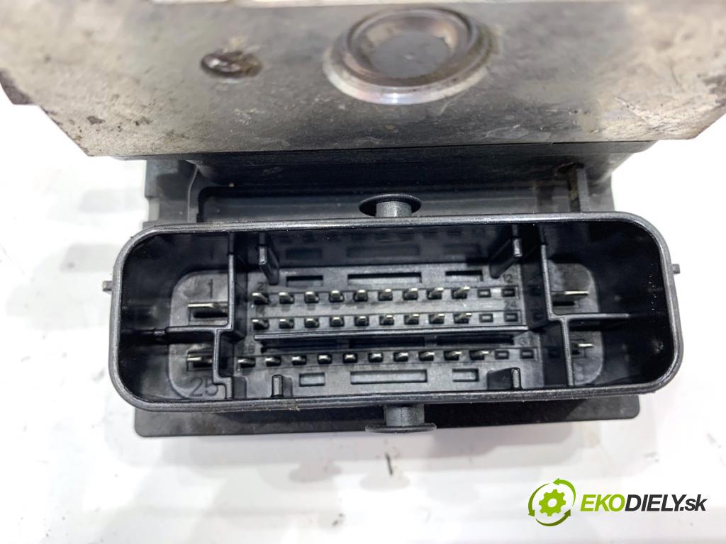 SKODA ROOMSTER nadwozie wielkoprzestrzenne (MPV) 2010 51 kW 1.2 1198 Pumpa ABS 6R0614117F 6R0907379J (Pumpa ABS)