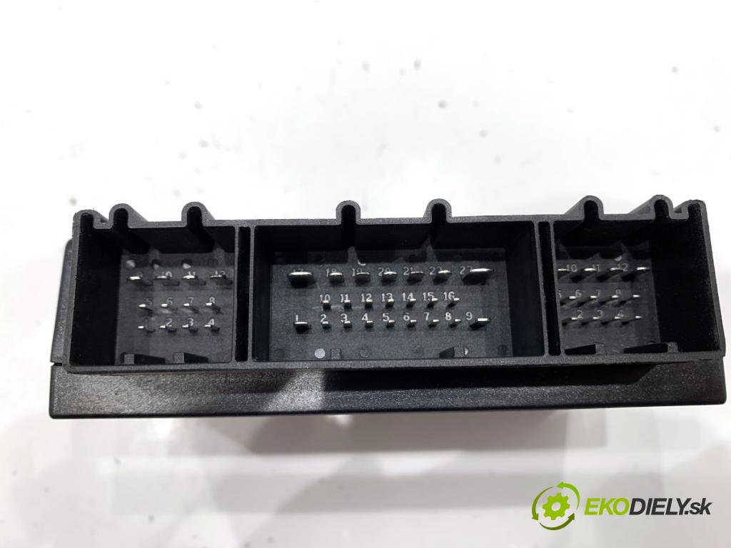 SKODA ROOMSTER nadwozie wielkoprzestrzenne (MPV) 2010 51 kW 1.2 1198 Modul komfortu 5J0959433A (Modul komfortu)