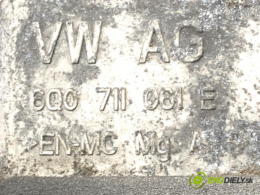 SKODA ROOMSTER nadwozie wielkoprzestrzenne (MPV) 2010 51 kW 1.2 1198 Kulisa 6Q0711061E (Rýchlostná páka (kulisa))