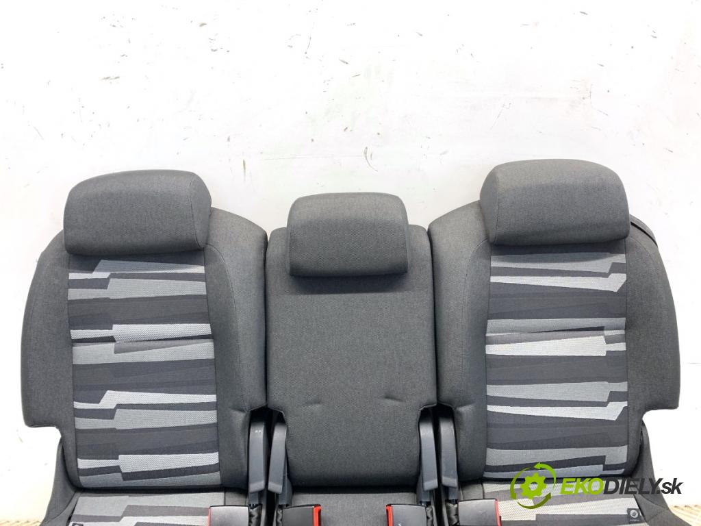 SKODA ROOMSTER nadwozie wielkoprzestrzenne (MPV) 2010 51 kW 1.2 1198 Sedadlo druhý rad