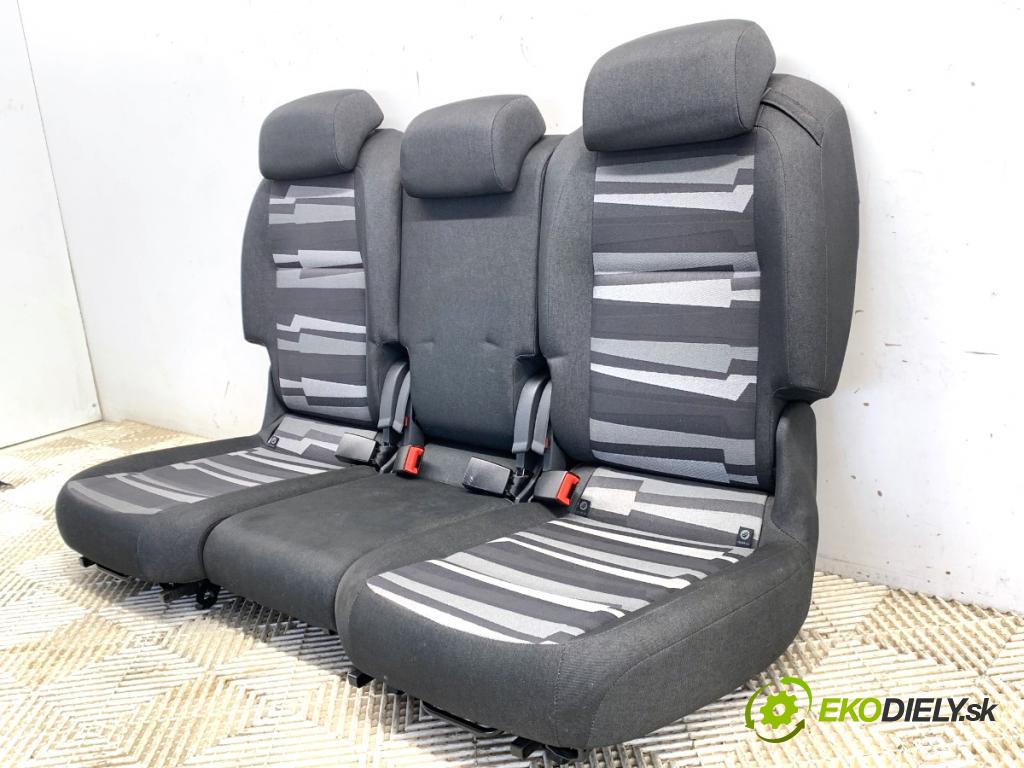 SKODA ROOMSTER nadwozie wielkoprzestrzenne (MPV) 2010 51 kW 1.2 1198 Sedadlo druhý rad