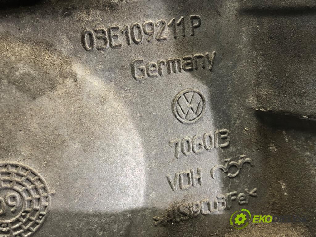 SKODA ROOMSTER nadwozie wielkoprzestrzenne (MPV) 2010 51 kW 1.2 1198 Obal 03E109211P (Kryt motora)