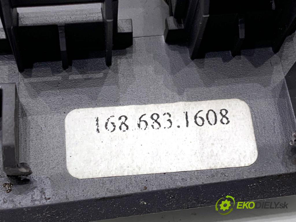 MERCEDES-BENZ W168 liftback 2000 66 kW A 170 CDI (168.008) 1689 Prepínač okien 1686831608 (Prepínacie páčky pod volantom)