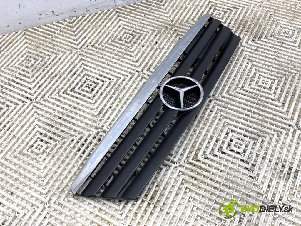 MERCEDES-BENZ W168 liftback 2000 66 kW A 170 CDI (168.008) 1689 Mriežka maska  (Mriežka predná (maska chladiča))