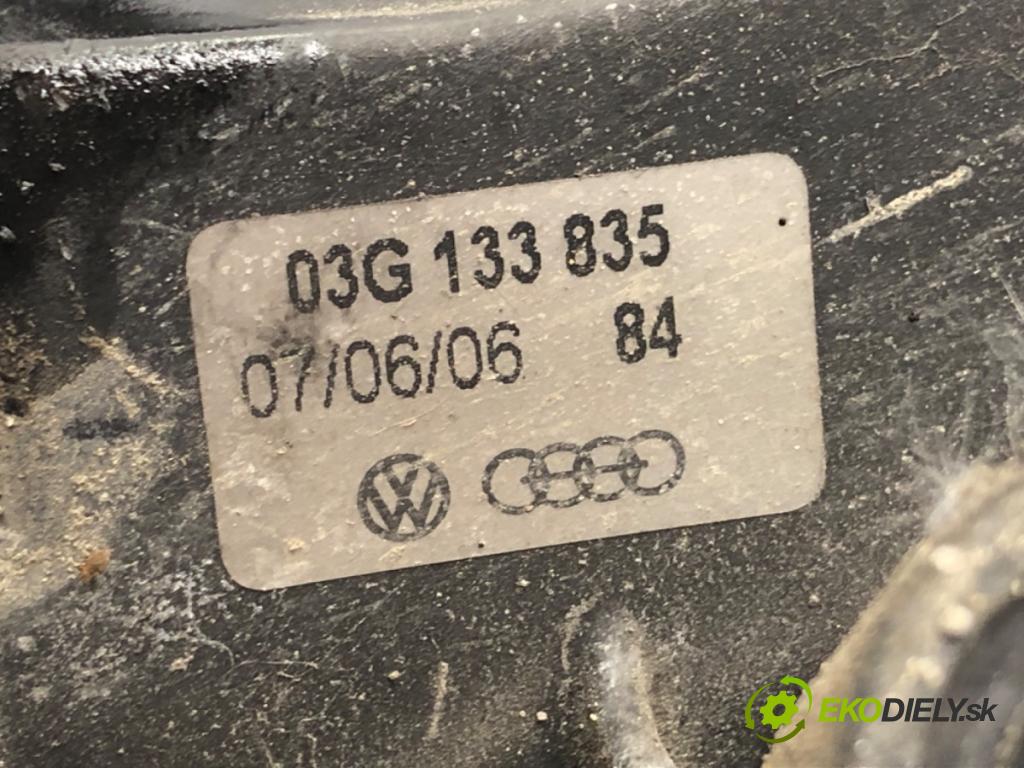 AUDI A4 B7 Kombi 2006 85 kW 1.9 TDI 1896 obal filtra vzduchu 03G133835 (Kryty filtrů)