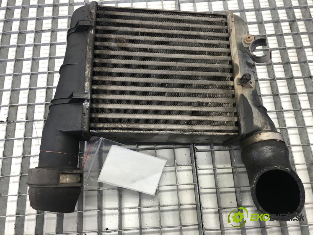 AUDI A4 B7 Kombi 2006 85 kW 1.9 TDI 1896 intercooler  (Chladiče nasávaného vzduchu (intercoolery))