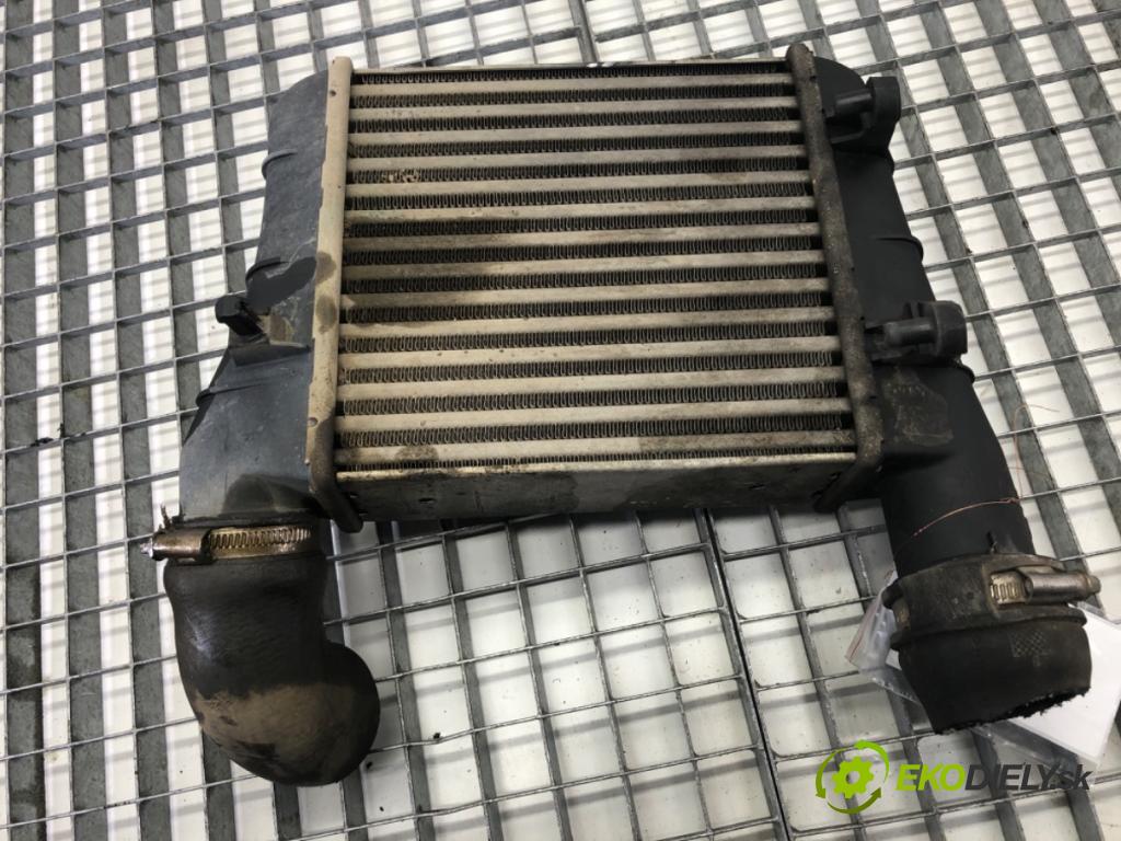 AUDI A4 B7 Kombi 2006 85 kW 1.9 TDI 1896 intercooler  (Chladiče nasávaného vzduchu (intercoolery))