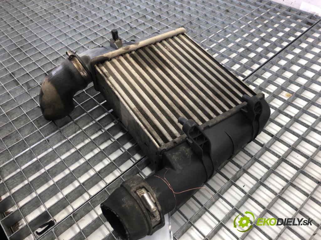 AUDI A4 B7 Kombi 2006 85 kW 1.9 TDI 1896 intercooler  (Chladiče nasávaného vzduchu (intercoolery))
